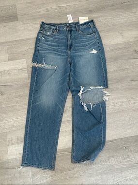 American Eagle Outfitters Distressed Blue Boyfriend Jeans